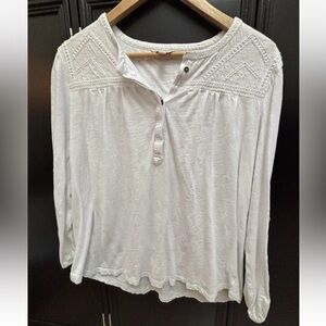 Lucky Brand White Embroidered Henley Top Women’s Size L Long Sleeve Boho Shirt